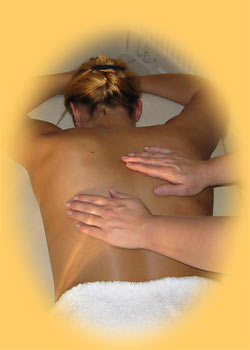 Bild; Quelle: http://www.skovhuset-massage.dk/massage.jpg Bild; Quelle: http://www.skovhuset-massage.dk/massage.jpg